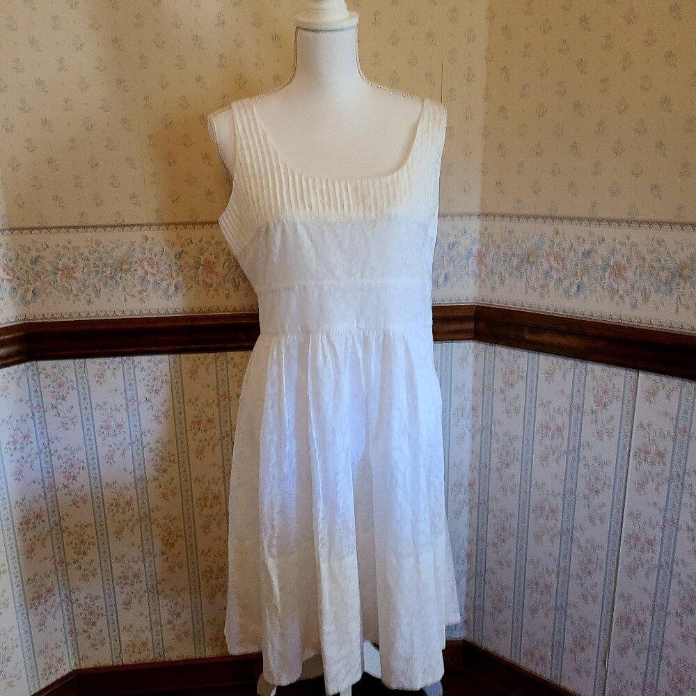 CALVIN KLEIN WOMEN PINTUCK SLEEVELESS DRESS- EGGSHELL- SIZE 10 -NWT